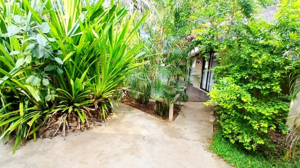 Property photograph 03